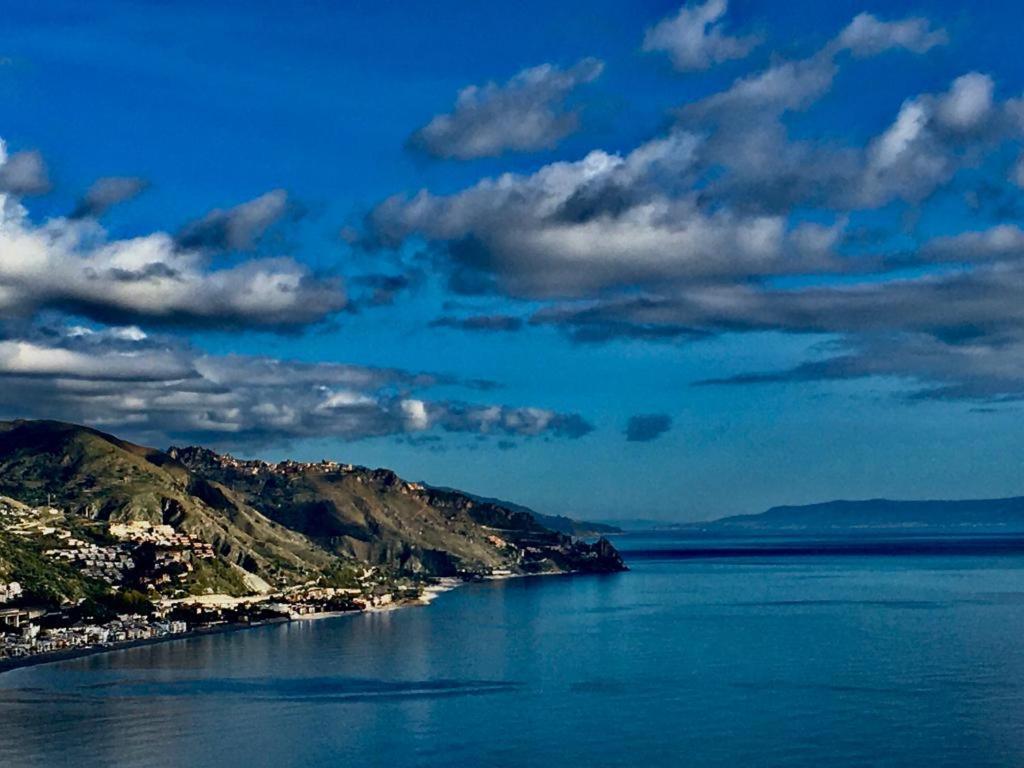 Blue Sky House Bed & Breakfast Taormina Eksteriør bilde