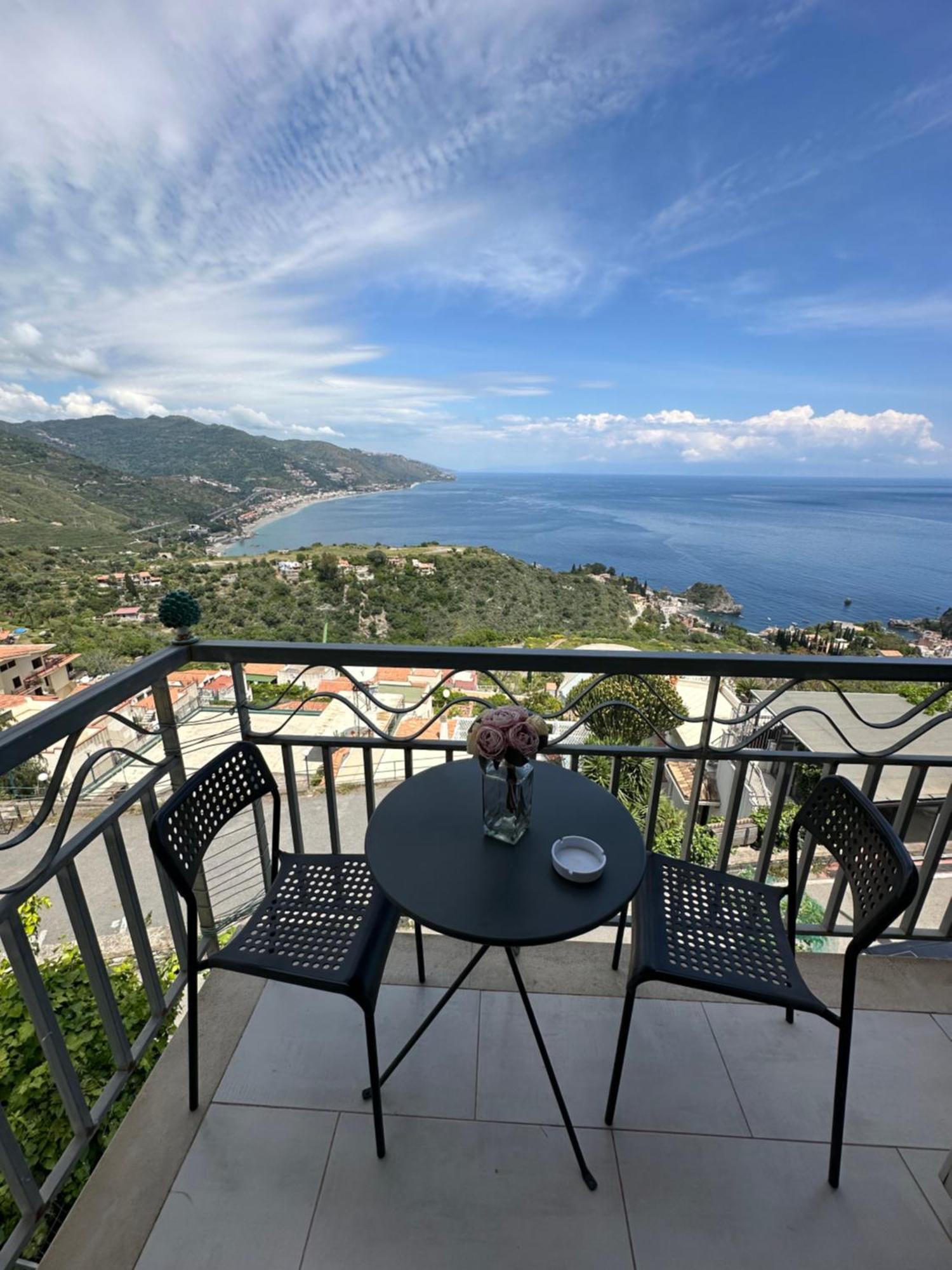 Blue Sky House Bed & Breakfast Taormina Eksteriør bilde