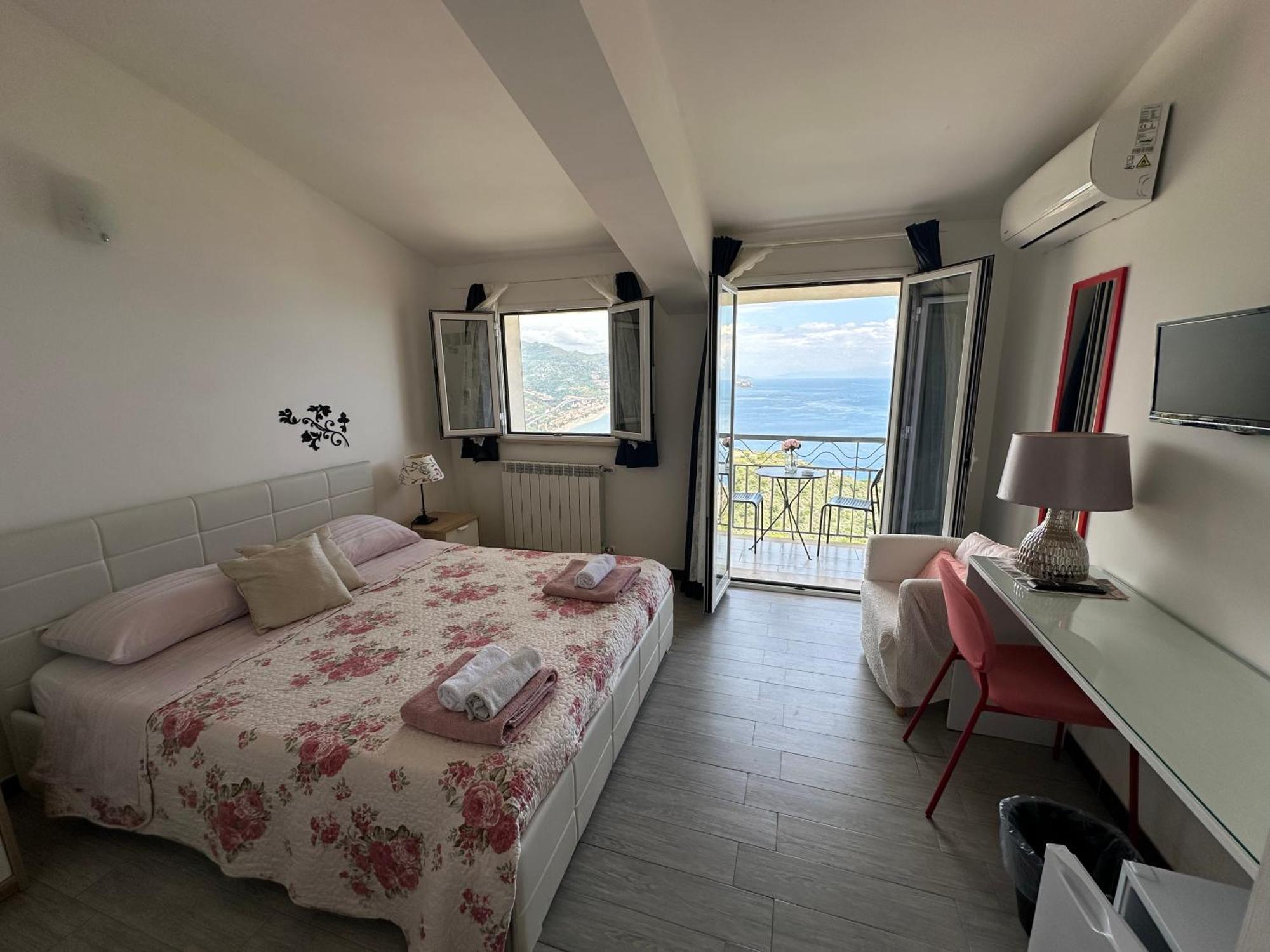 Blue Sky House Bed & Breakfast Taormina Eksteriør bilde